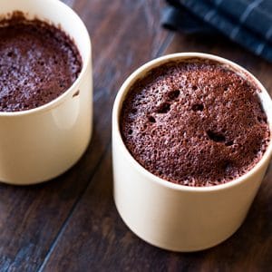 Bolo de Caneca Low Carb de Chocolate – 3 Receitas Simples e Fáceis
